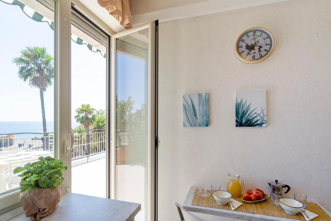 Tre Ponti Panoramic Seaview Apartment Sanremo Luaran gambar